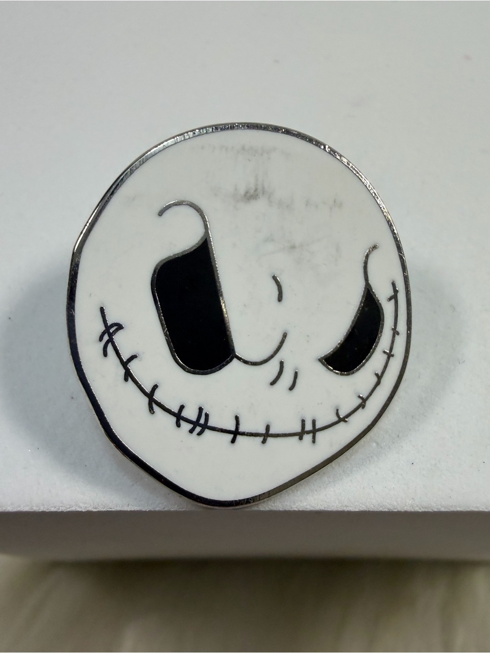 💙3/$20💙 DISNEY White & Black Jack Skellington Enamel Pin - Picture 2 of 3